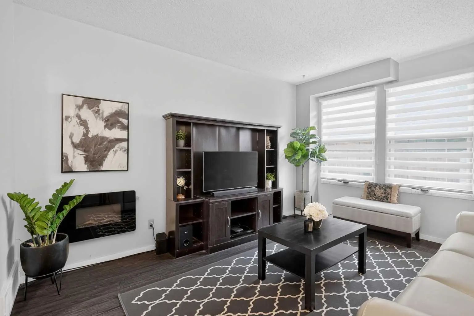 3881 Fonda Way Southeast, Calgary – Residential Row/Townhouse Listing Photo 4