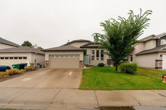 135 Fairmont Point S, Lethbridge