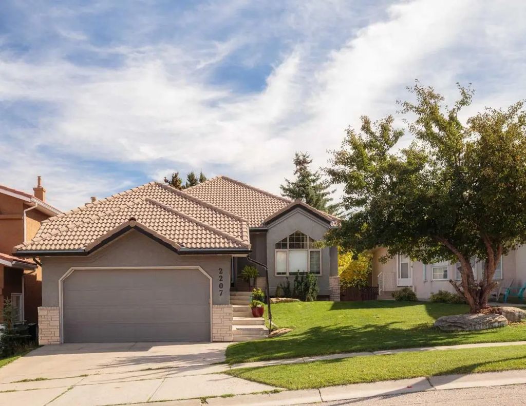 2207 Sirocco Drive Sw, Calgary