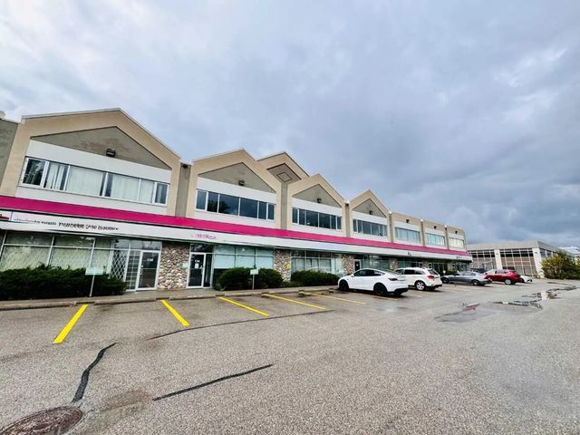 131 & 132 5700 1 Street Sw, Calgary