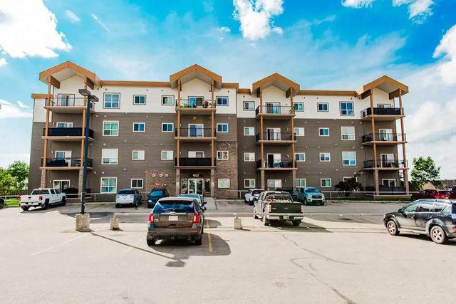 203 9225 Lakeland Dr  , Grande Prairie
