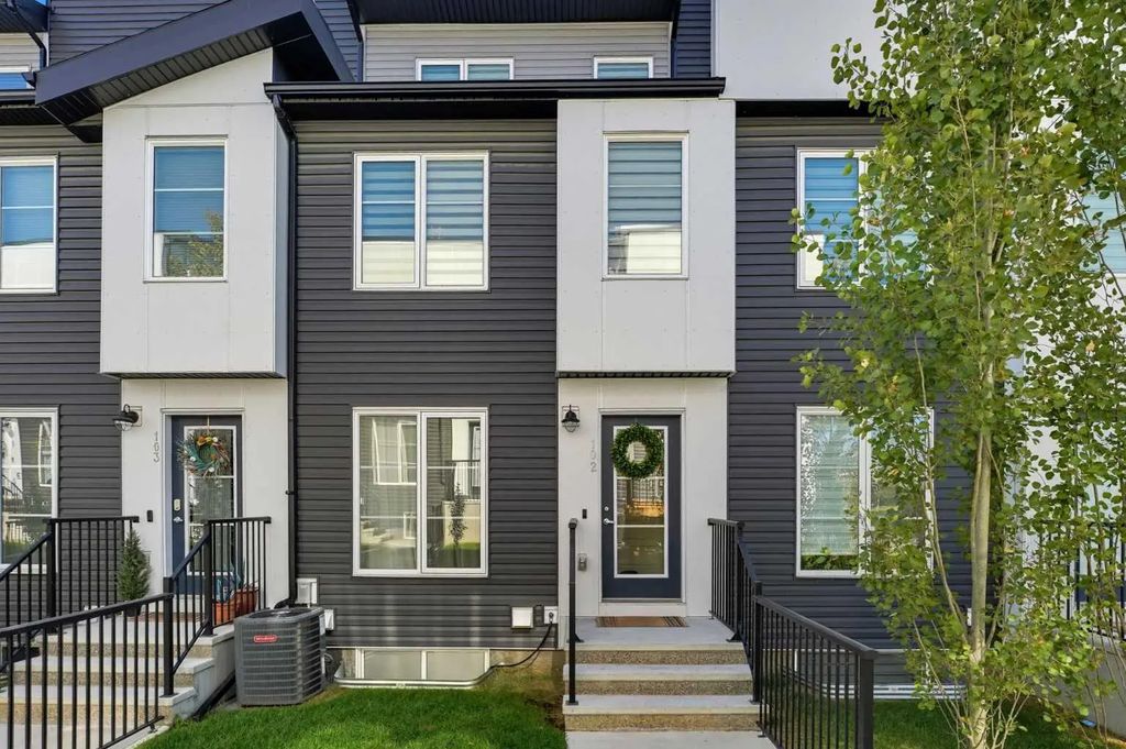 102 474 Seton Circle Se, Calgary