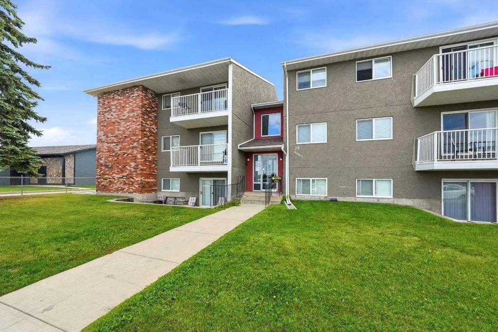 305 19 Bennett Street , Red Deer