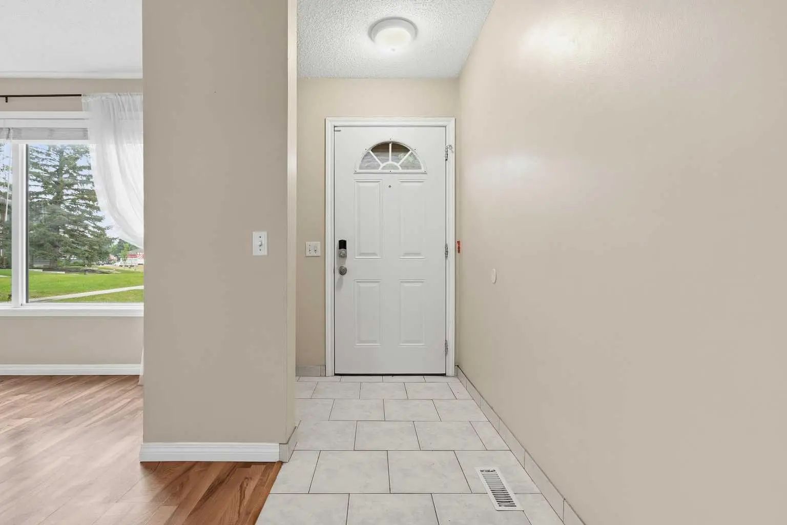 224 999 Canyon Meadows Drive Southwest, Calgary – Residential Row/Townhouse Listing Photo 4