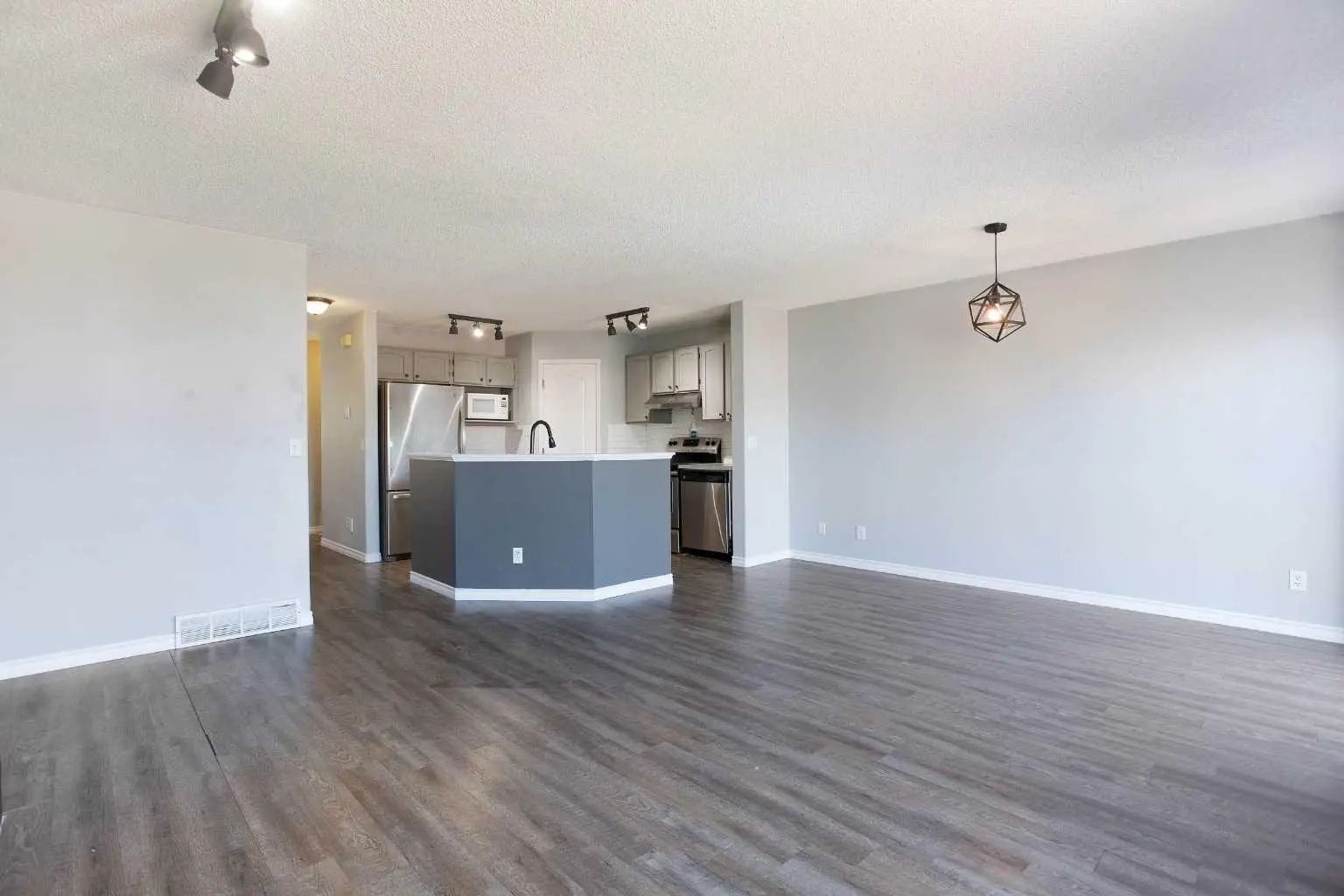 7269 Laguna Way Northeast, Calgary – Residential Detached Listing Photo 12