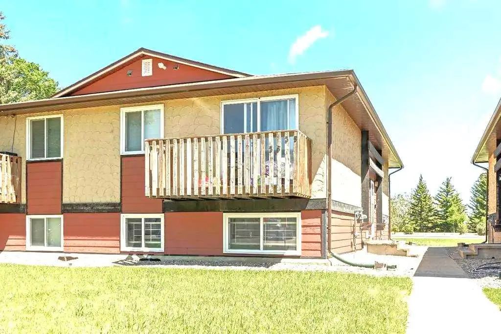 35 5 Acadia Road W, Lethbridge