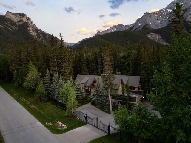 9 Mountaineer Close , Lac Des Arcs