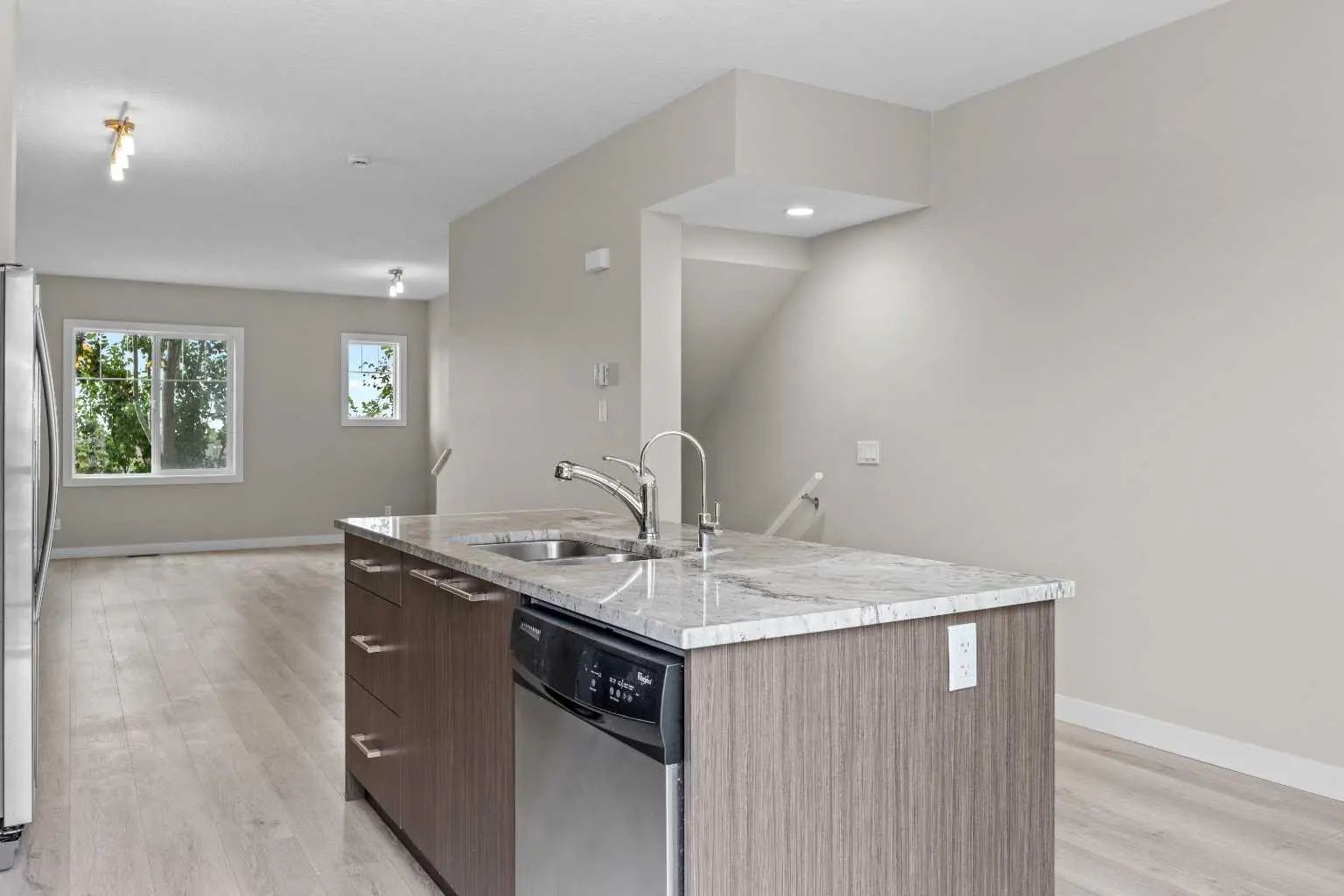56 300 Marina Drive , Chestermere – Residential Row/Townhouse Listing Photo 7