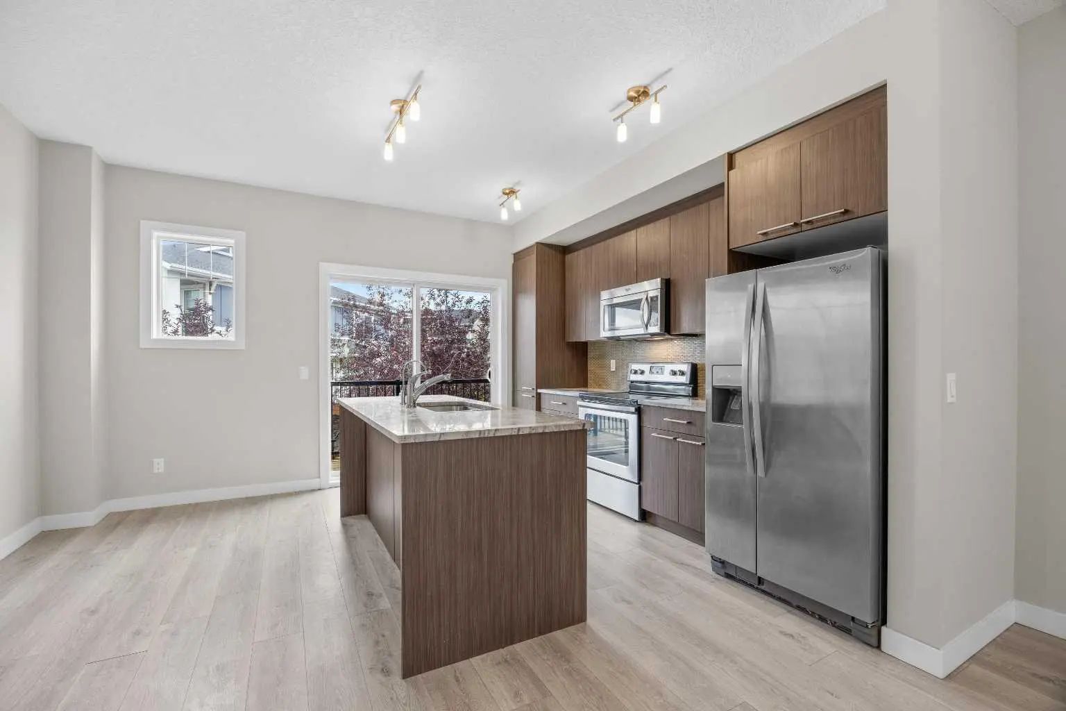 56 300 Marina Drive , Chestermere – Residential Row/Townhouse Listing Photo 8