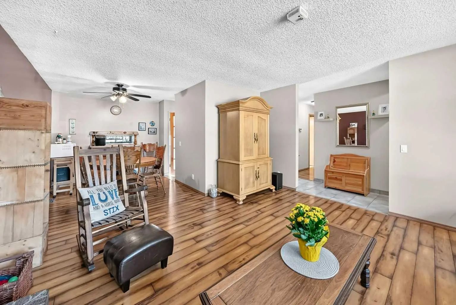 6432 Rundlehorn Drive Northeast, Calgary – Residential Detached Listing Photo 5