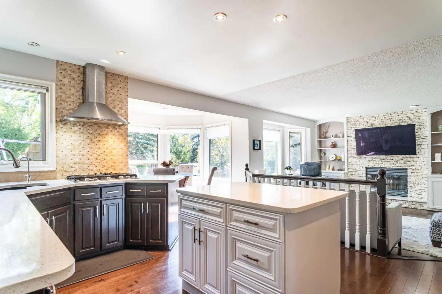 307 Woodhaven Bay Southwest, Calgary – Residential Detached Listing Photo 22
