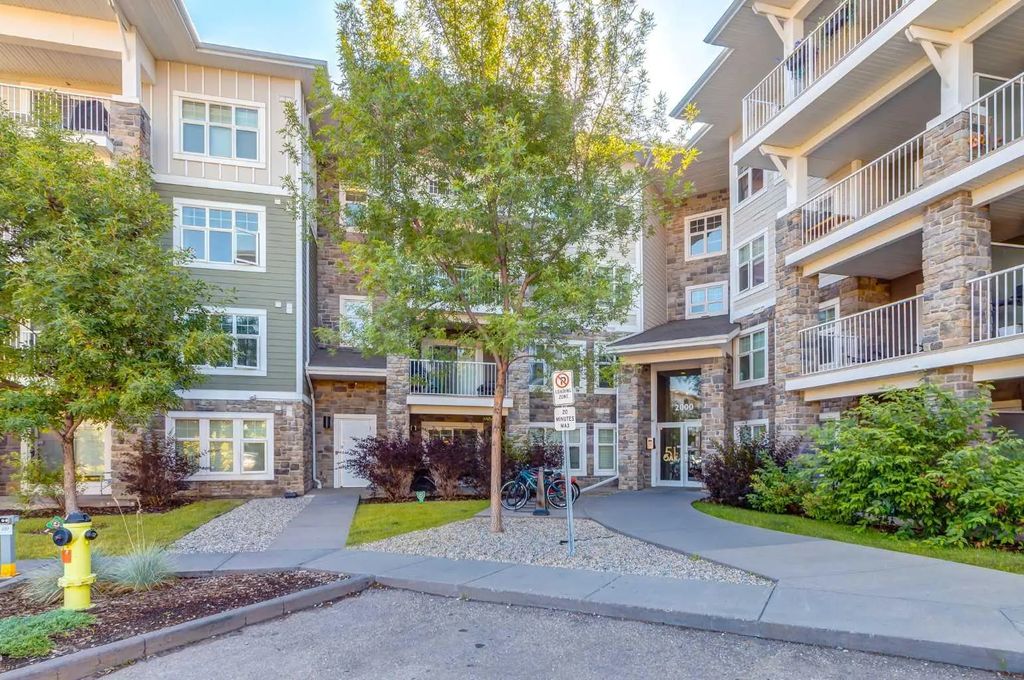 2108 11 Mahogany Row Se, Calgary
