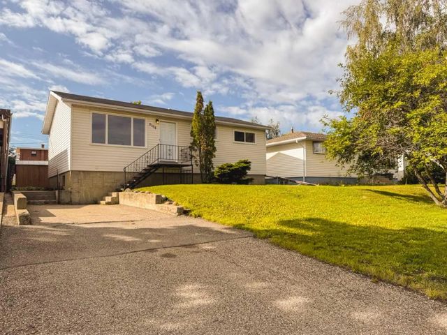 5104 46 Avenue , Spirit River