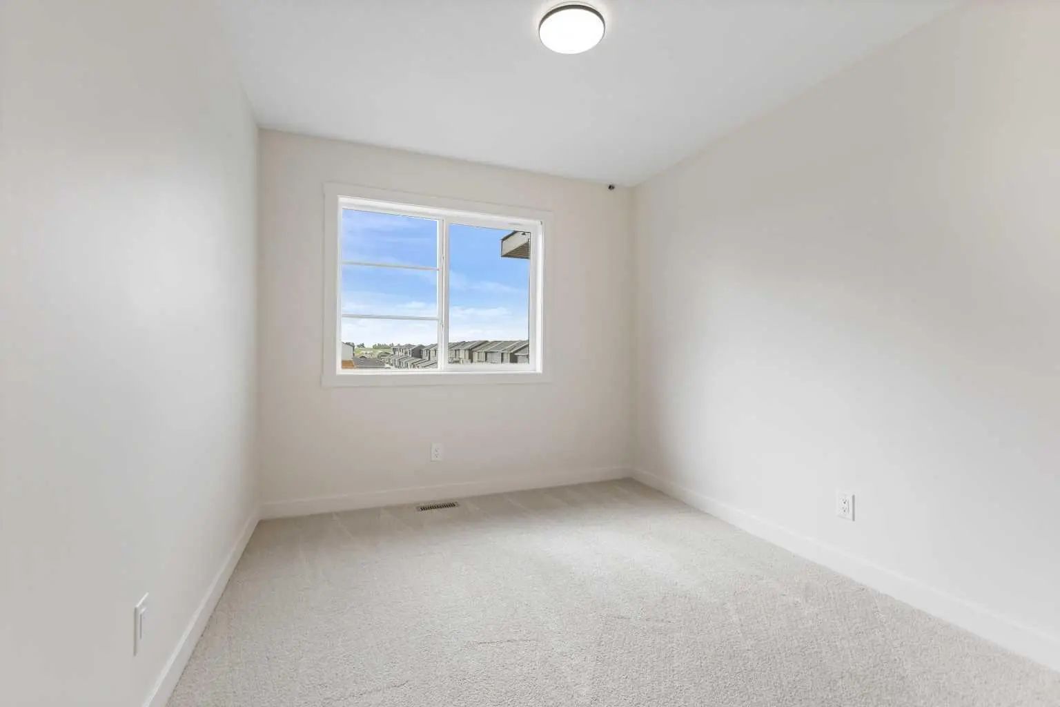 12 Waterford Glen , Chestermere – Residential Row/Townhouse Listing Photo 14