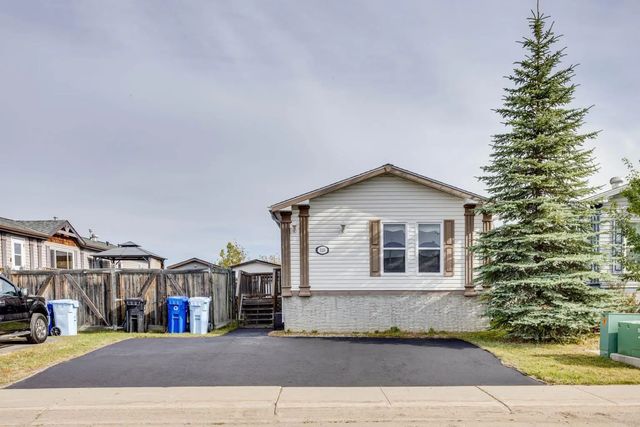 125 Elm Street , Fort McMurray
