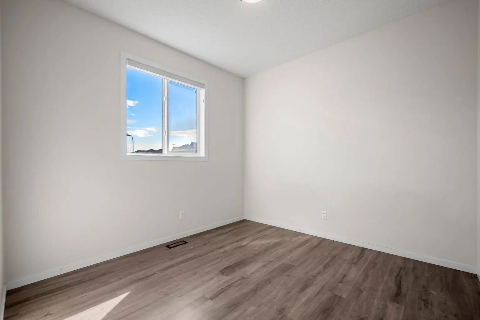 61 Cityline Gate Northeast, Calgary – Residential Semi Detached (Half Duplex) Listing Photo 14