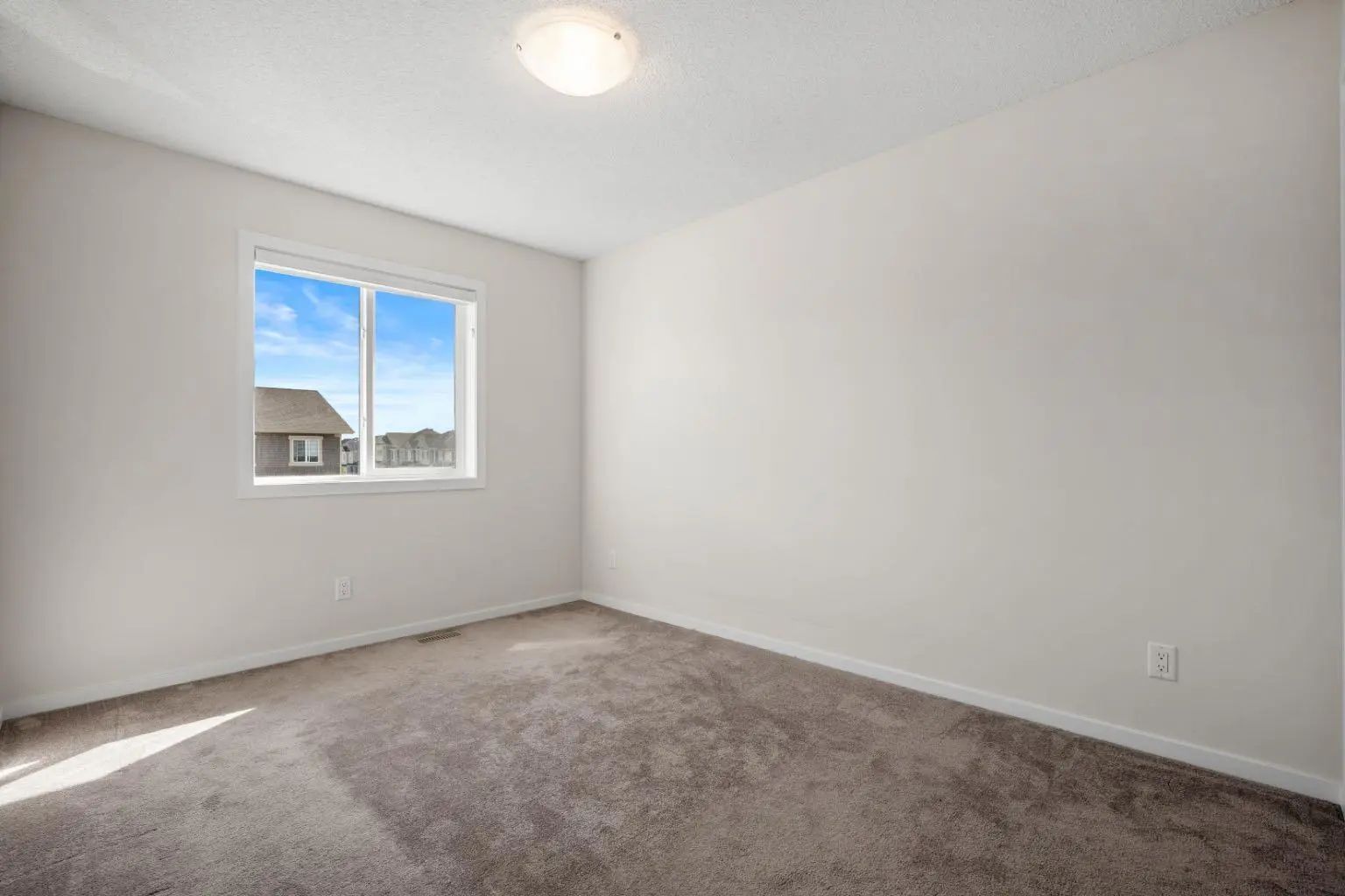 61 Cityline Gate Northeast, Calgary – Residential Semi Detached (Half Duplex) Listing Photo 24