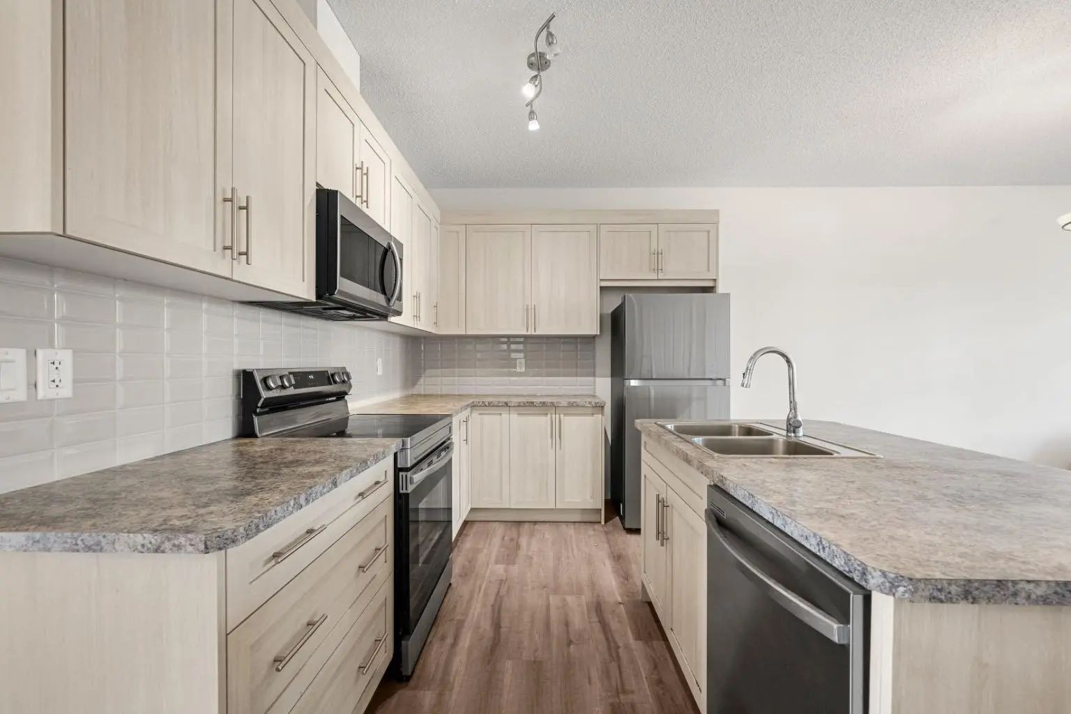 61 Cityline Gate Northeast, Calgary – Residential Semi Detached (Half Duplex) Listing Photo 9