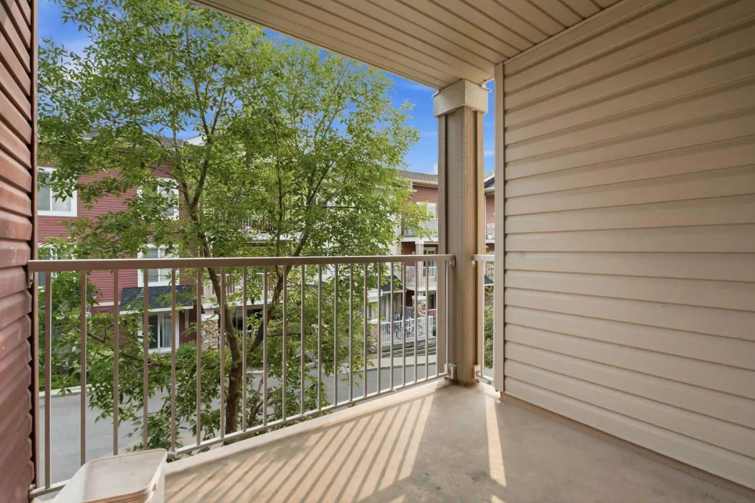 106 Panamount Drive Northwest, Calgary – Residential Row/Townhouse Listing Photo 9