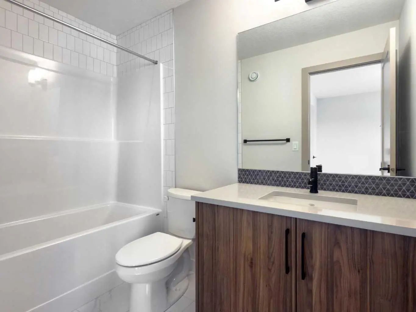 204 81 Greenbriar Place Northwest, Calgary – Residential Row/Townhouse Listing Photo 19