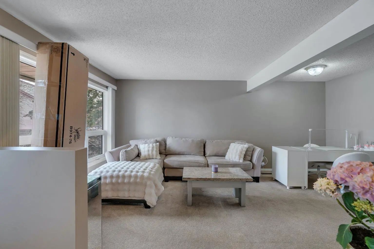 174 Woodmont Terrace Southwest, Calgary – Residential Row/Townhouse Listing Photo 4
