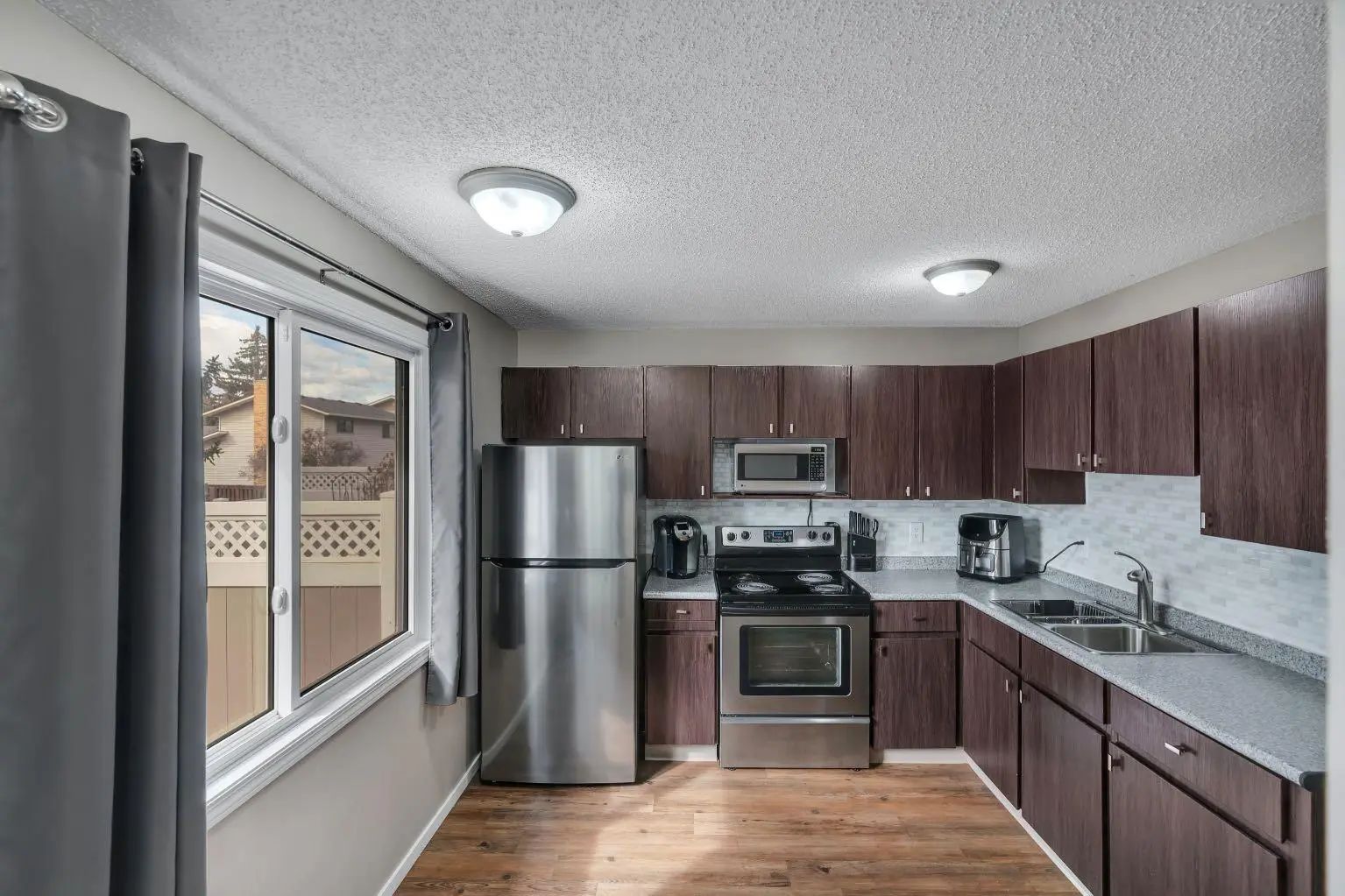 174 Woodmont Terrace Southwest, Calgary – Residential Row/Townhouse Listing Photo 5