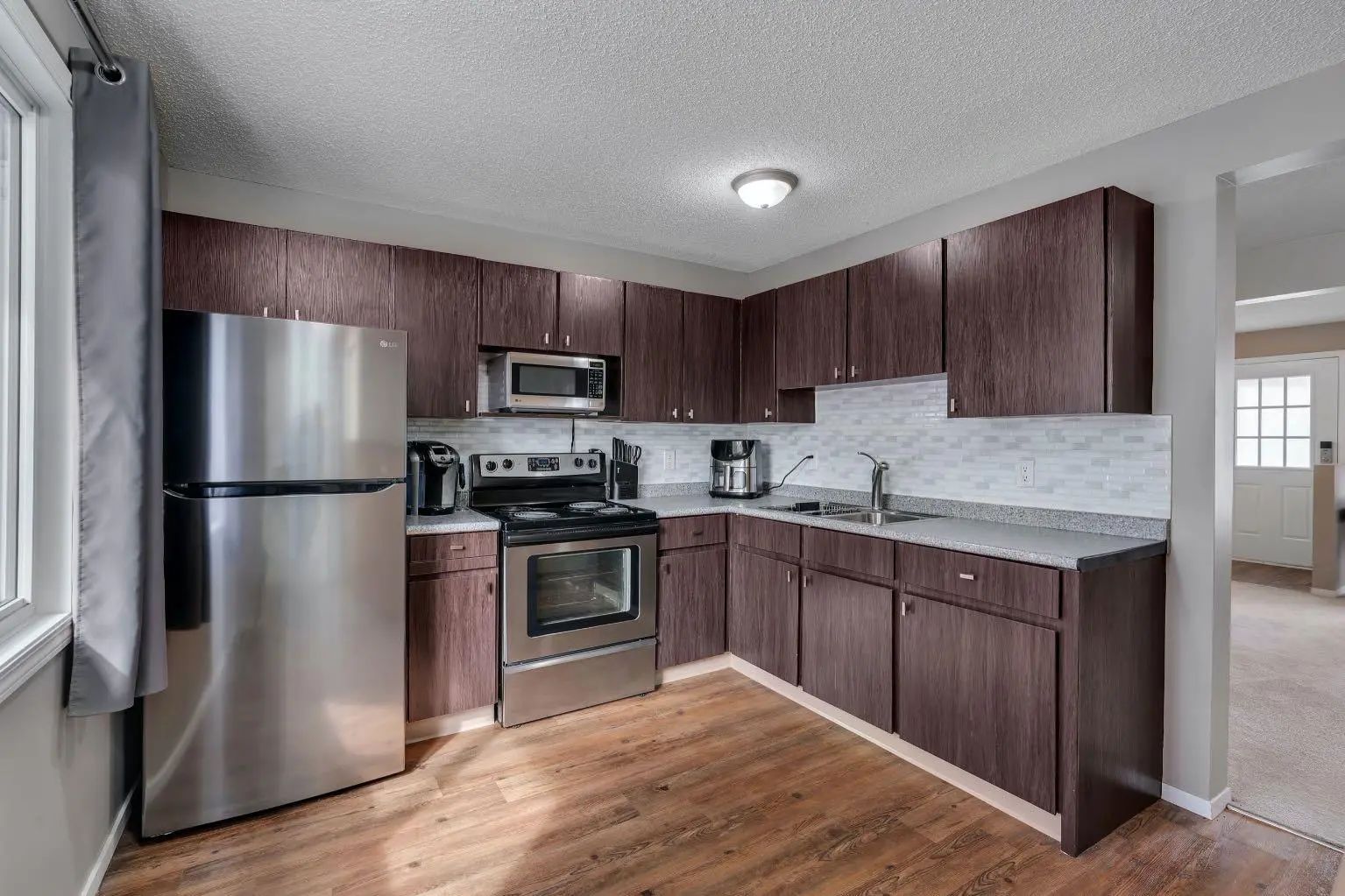 174 Woodmont Terrace Southwest, Calgary – Residential Row/Townhouse Listing Photo 6