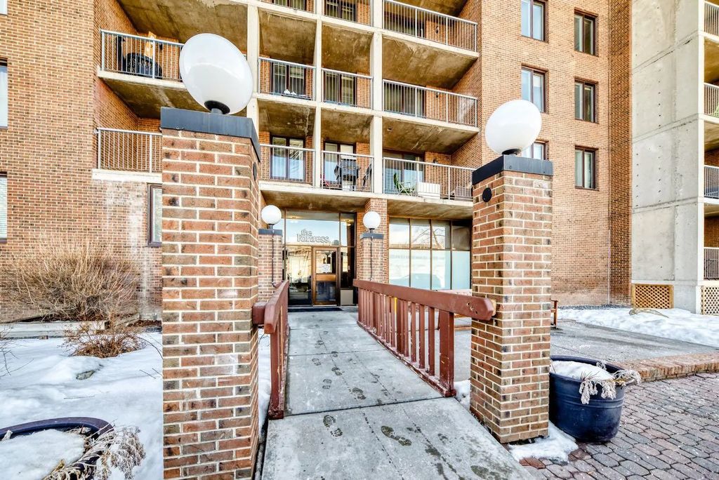 112 4944 Dalton Drive Nw, Calgary