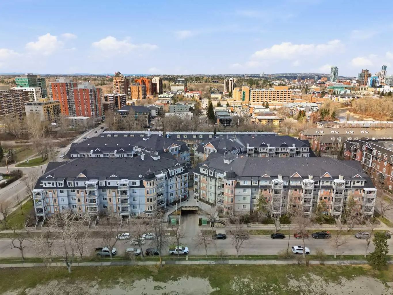 103 2411 Erlton Road Southwest, Calgary – Residential Apartment Listing Photo 2