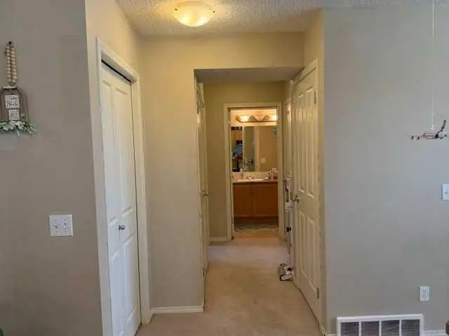 270 Saddlebrook Point Northeast, Calgary – Residential Row/Townhouse Listing Photo 8