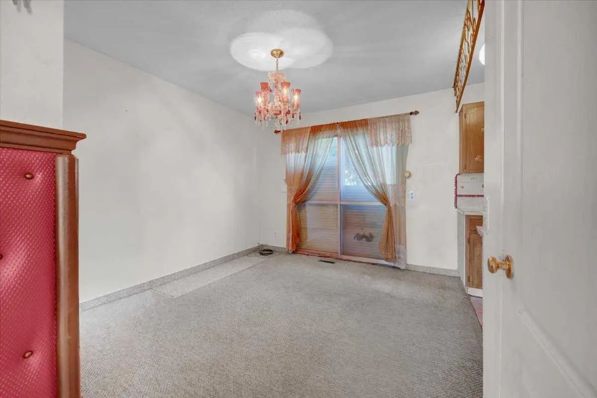 2025 40 Street Southeast, Calgary – Residential Semi Detached (Half Duplex) Listing Photo 11