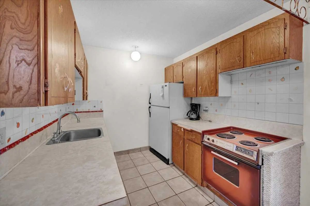 2025 40 Street Southeast, Calgary – Residential Semi Detached (Half Duplex) Listing Photo 14