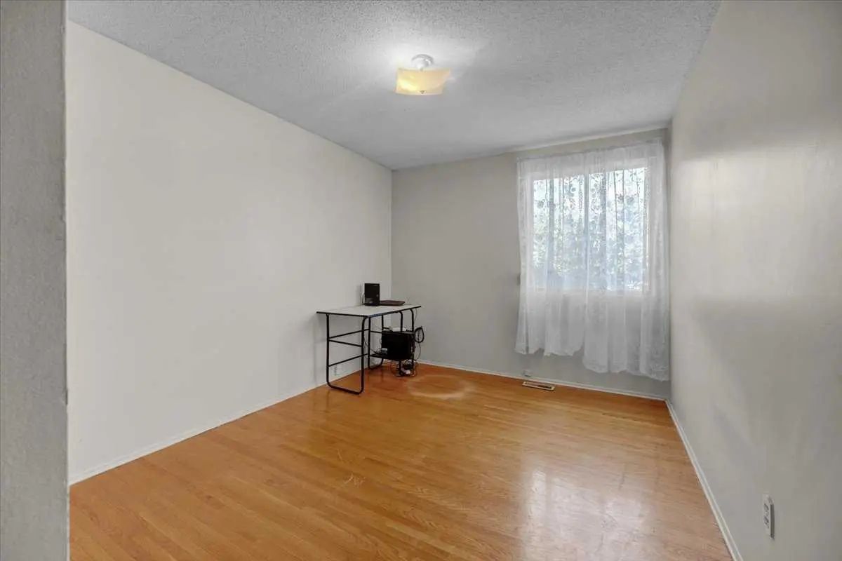2025 40 Street Southeast, Calgary – Residential Semi Detached (Half Duplex) Listing Photo 26