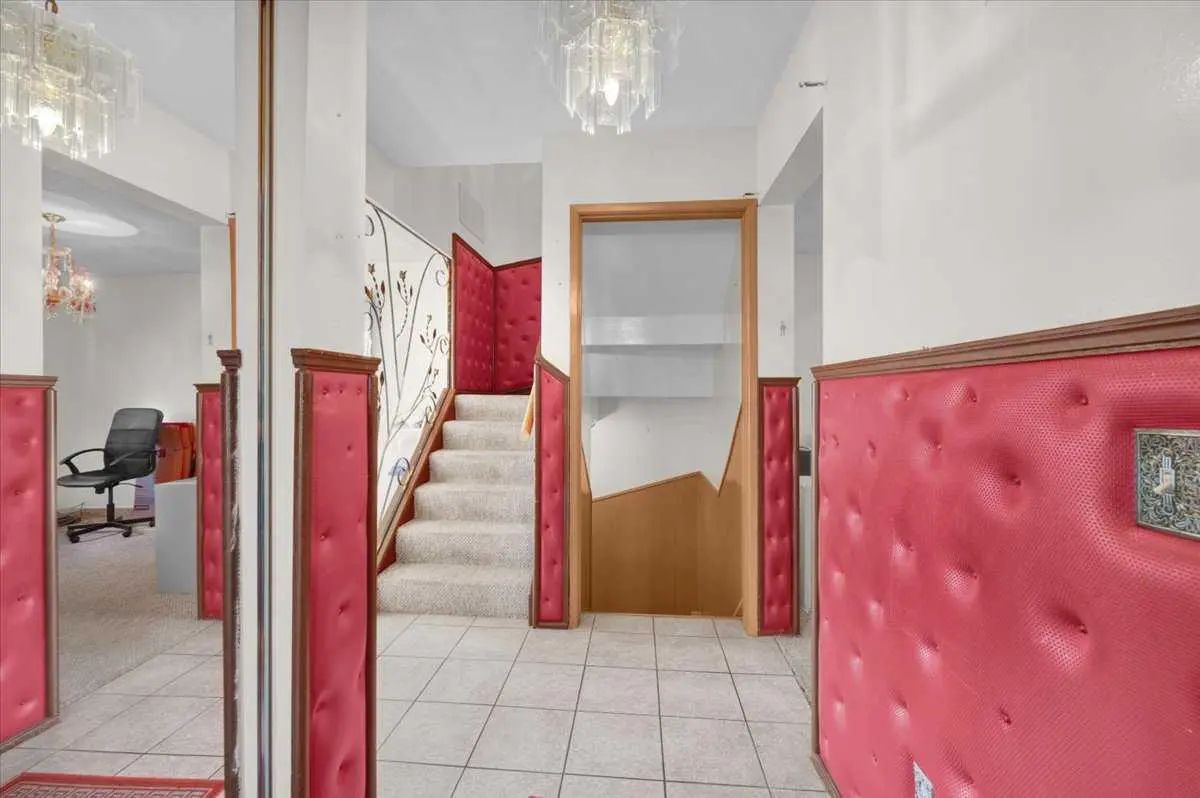 2025 40 Street Southeast, Calgary – Residential Semi Detached (Half Duplex) Listing Photo 7