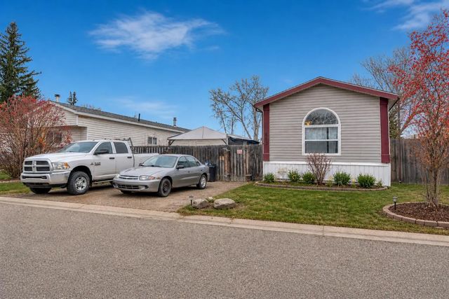 863 Brentwood Crescent , Strathmore