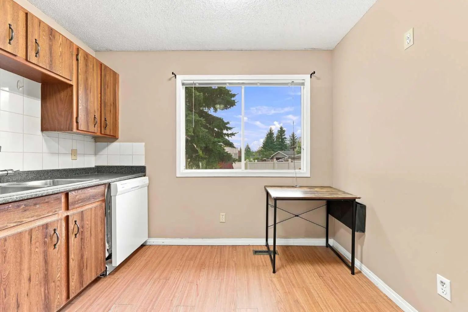 70 Edgeburn Crescent , Calgary – Residential Detached Listing Photo 14