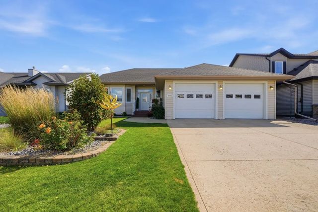 5909 62 Avenue , Ponoka