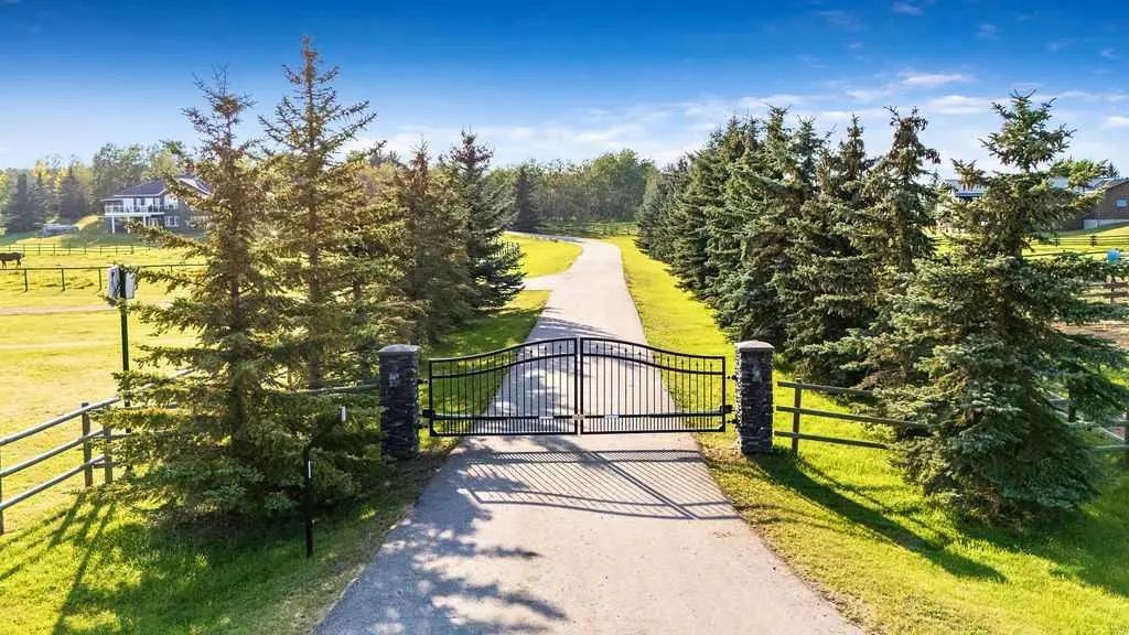 286027 11 Street W, Rural Foothills County