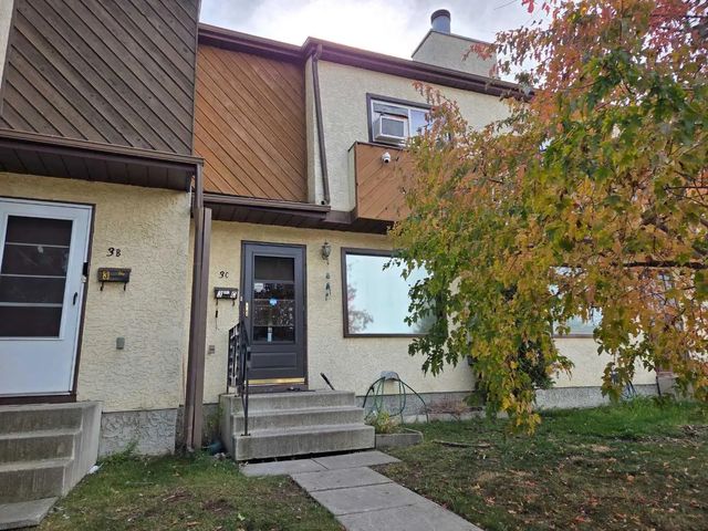C 3 Grant Street , Red Deer