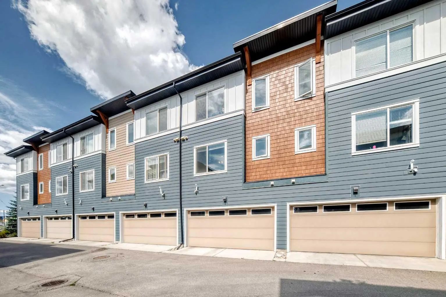 2 111 Rainbow Falls Gate , Chestermere – Residential Row/Townhouse Listing Photo 45