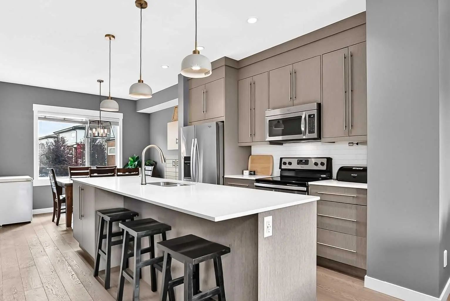2 111 Rainbow Falls Gate , Chestermere – Residential Row/Townhouse Listing Photo 8