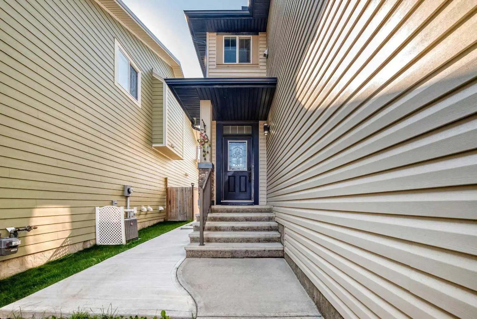 8 Skyview Point Terrace Northeast, Calgary – Residential Detached Listing Photo 2
