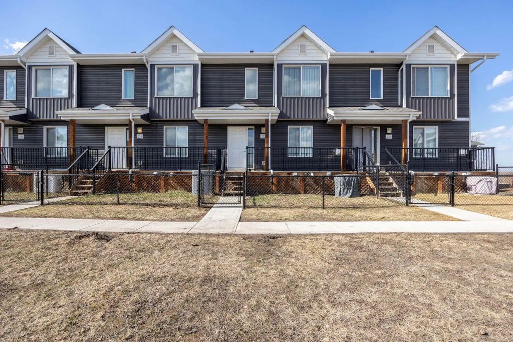 212 401 Athabasca Avenue , Fort McMurray