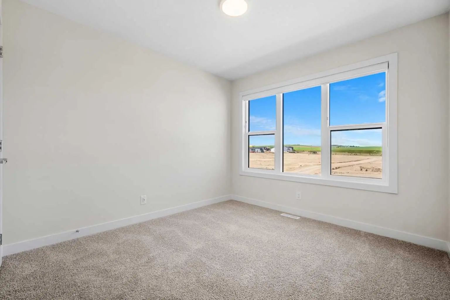 2057 Vantage Way Southwest, Airdrie – Residential Row/Townhouse Listing Photo 22