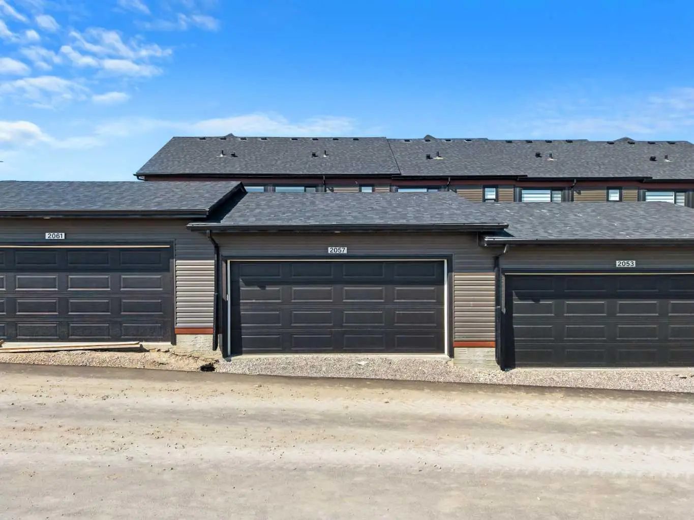 2057 Vantage Way Southwest, Airdrie – Residential Row/Townhouse Listing Photo 37