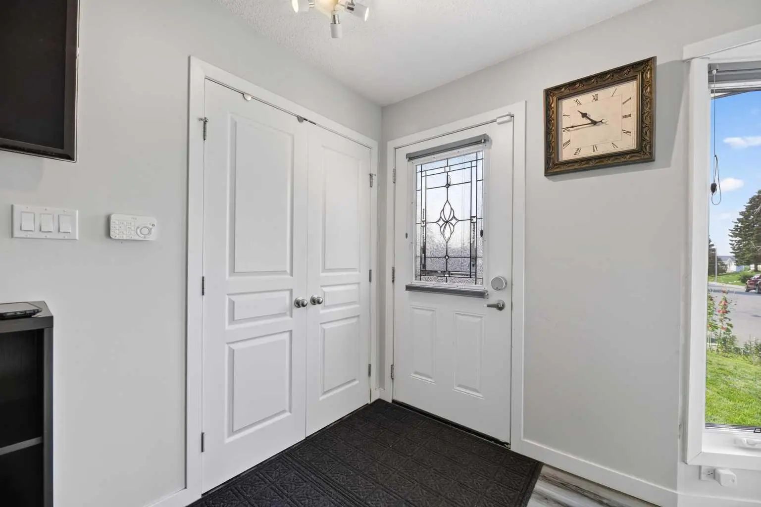 8035 Huntwick Crescent Northeast, Calgary – Residential Detached Listing Photo 3