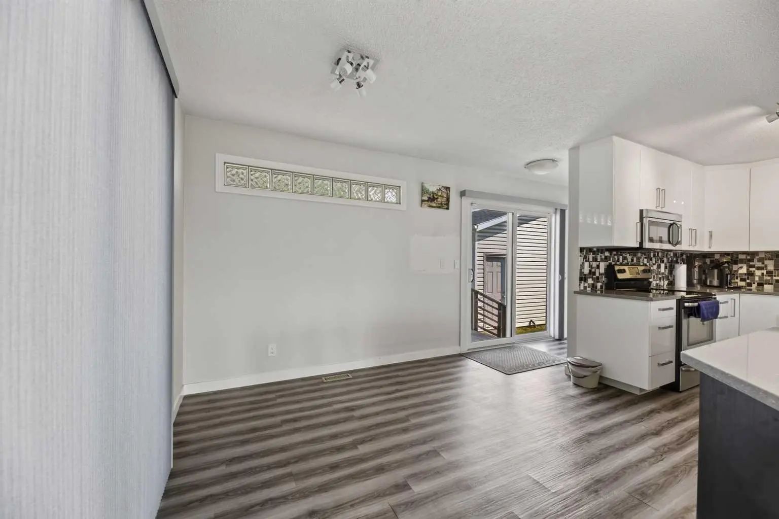 8035 Huntwick Crescent Northeast, Calgary – Residential Detached Listing Photo 6