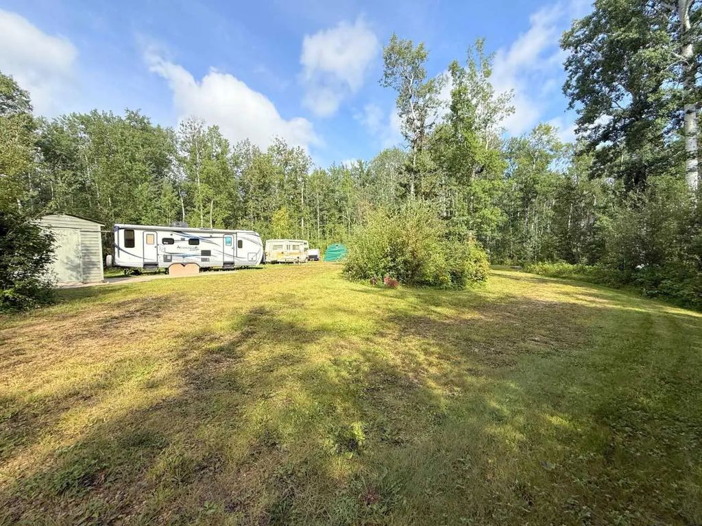 240074 Township Road 680.5  , Island Lake