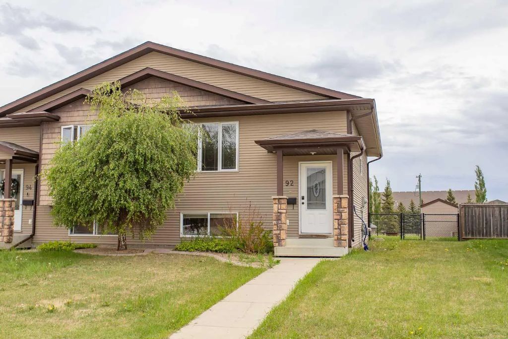 92 Iron Wolf Boulevard , Lacombe