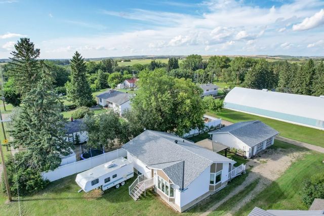 4808 51 Avenue , Alix